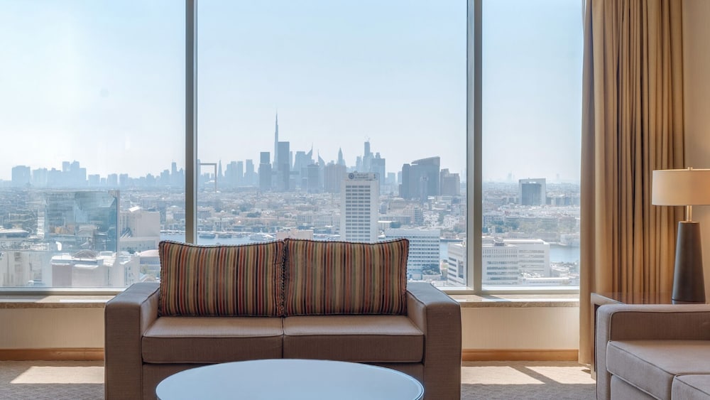 Swissotel Al Ghurair — Hotel rooms in Dubai