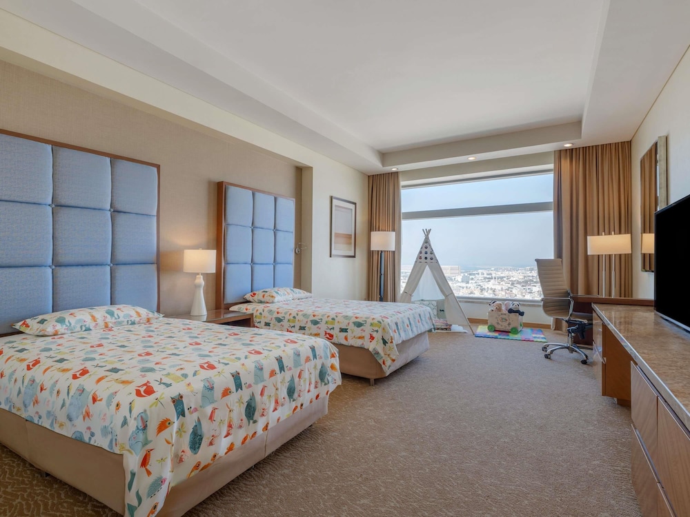 Swissotel Al Ghurair — Hotel rooms in Dubai
