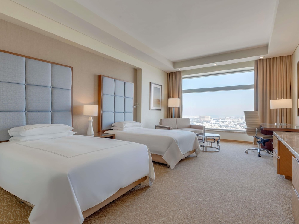Swissotel Al Ghurair — Hotel rooms in Dubai