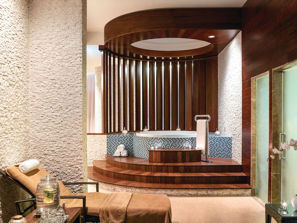 Swissotel Al Ghurair — Spa in Dubai