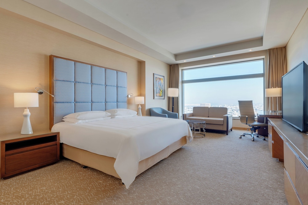 Swissotel Al Ghurair — Hotel rooms in Dubai