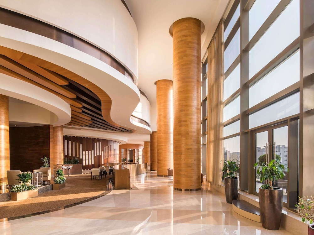 Swissotel Al Ghurair — Hotel building in Dubai