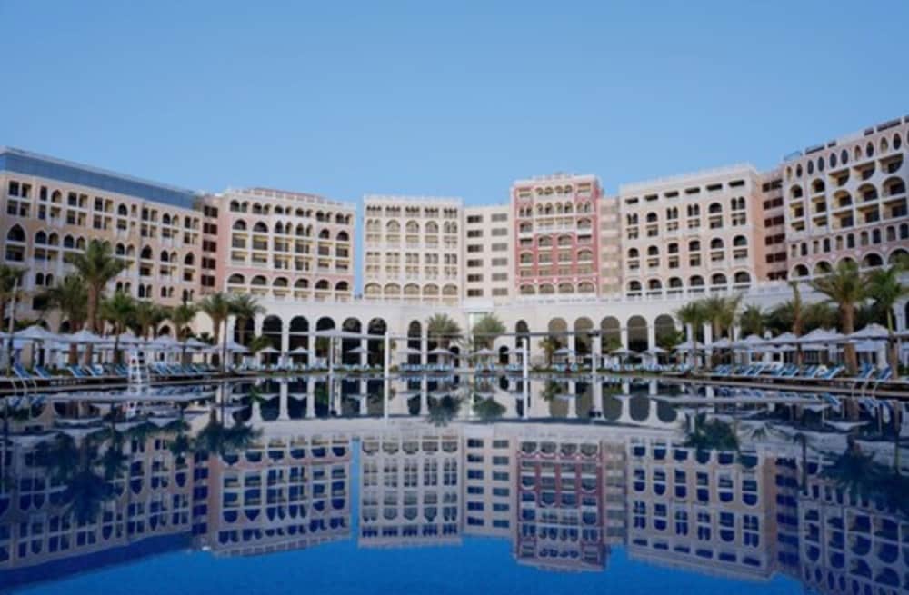 The Ritz-Carlton Abu Dhabi, Grand Canal - zdjęcie 3