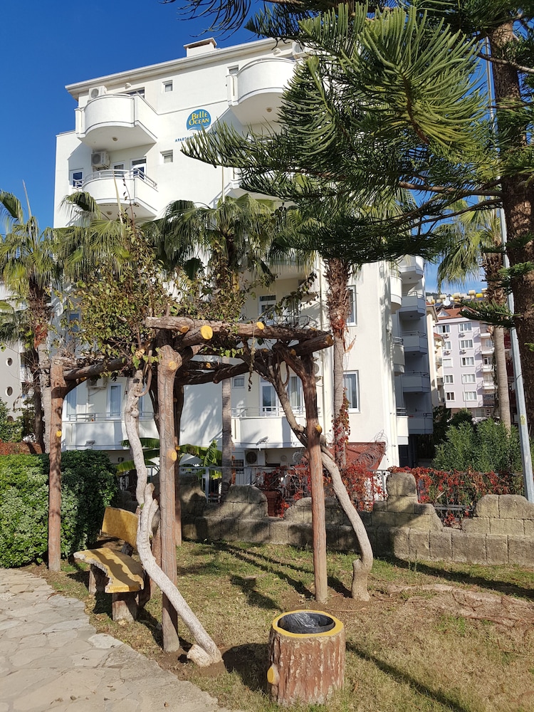 Belle Ocean Apart Hotel — Hotel building in Alanya