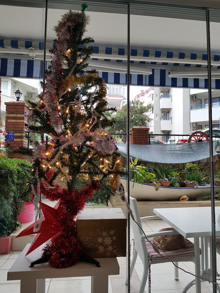 Belle Ocean Apart Hotel — Restaurant & bars in Alanya