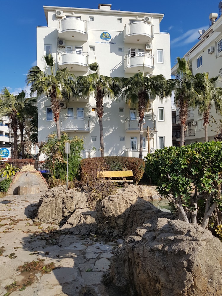 Belle Ocean Apart Hotel — Hotel building in Alanya