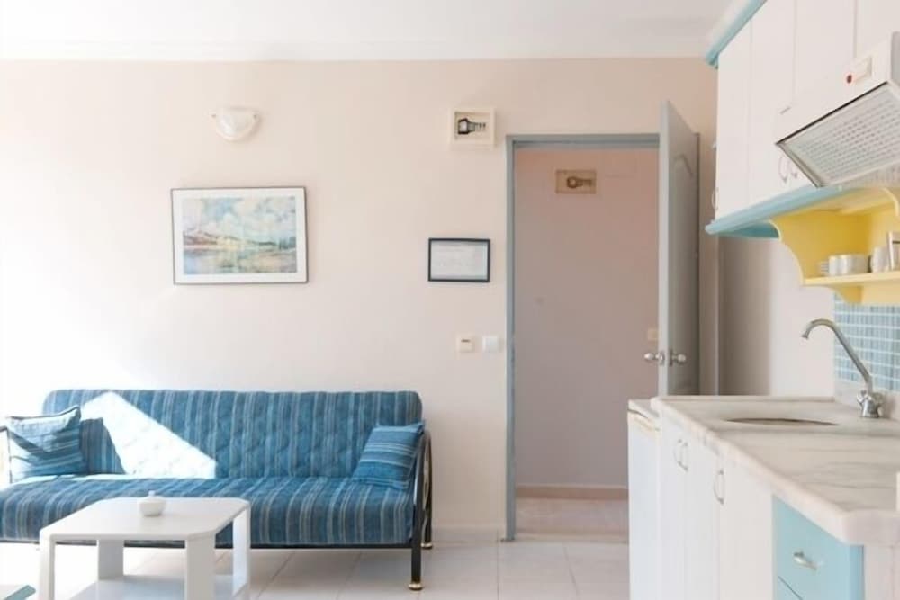 Belle Ocean Apart Hotel — Hotel rooms in Alanya