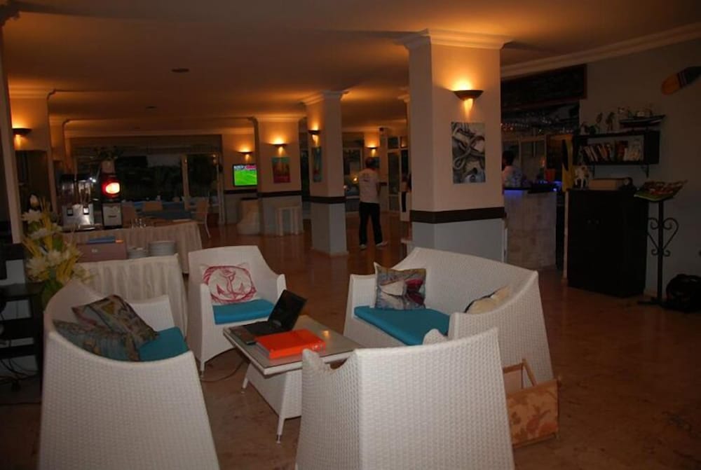 Belle Ocean Apart Hotel — Restaurant & bars in Alanya