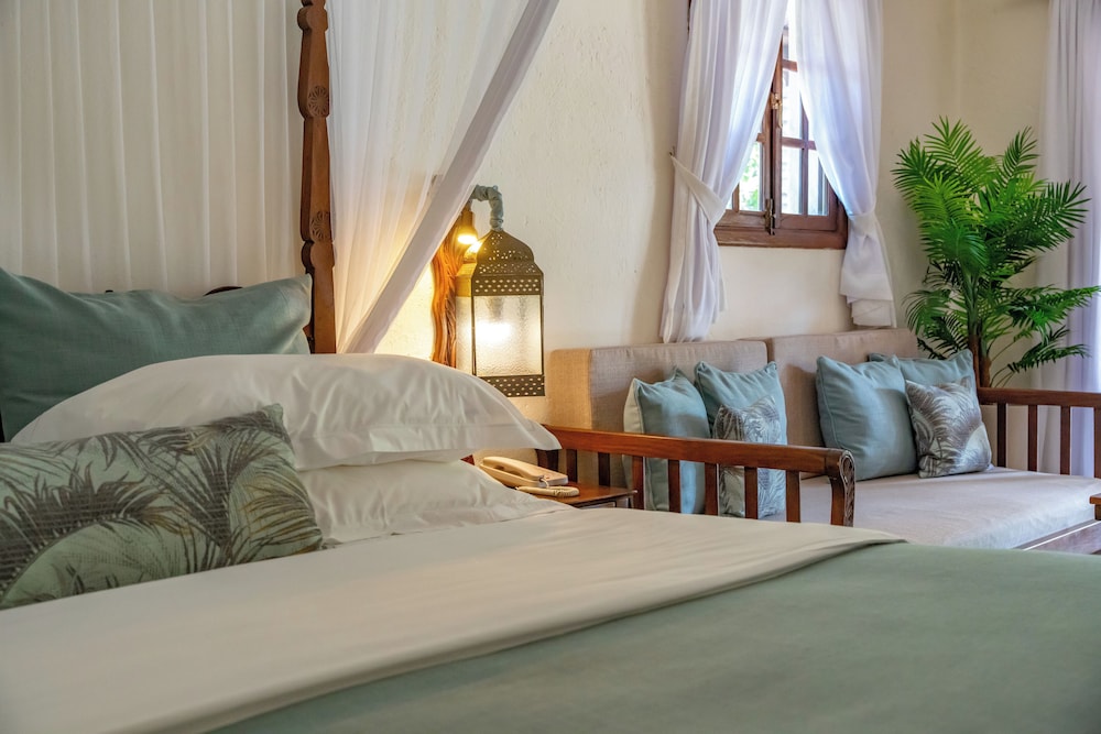 Breezes Beach Club & Spa – Half Board — Hotel rooms in Dongwe, Zanzibar South