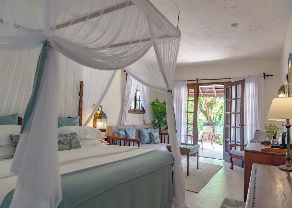 Breezes Beach Club & Spa – Half Board — Hotel rooms in Dongwe, Zanzibar South