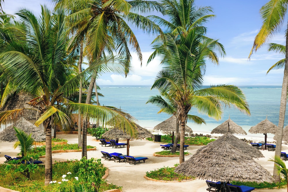 Breezes Beach Club & Spa – Half Board — Beach in Dongwe, Zanzibar South