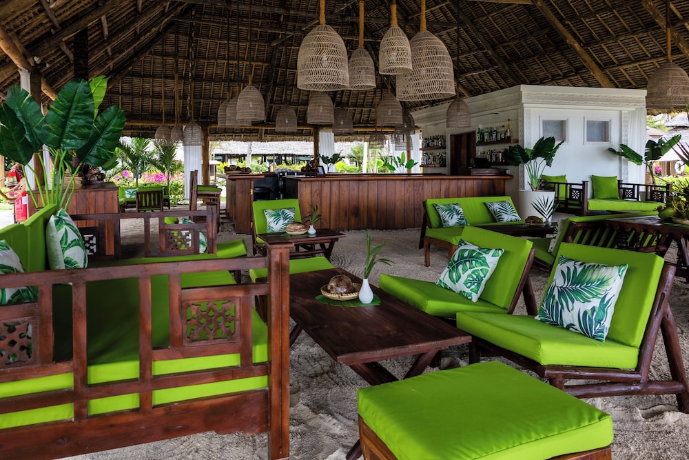 Breezes Beach Club & Spa – Half Board — Restaurant & bars in Dongwe, Zanzibar South