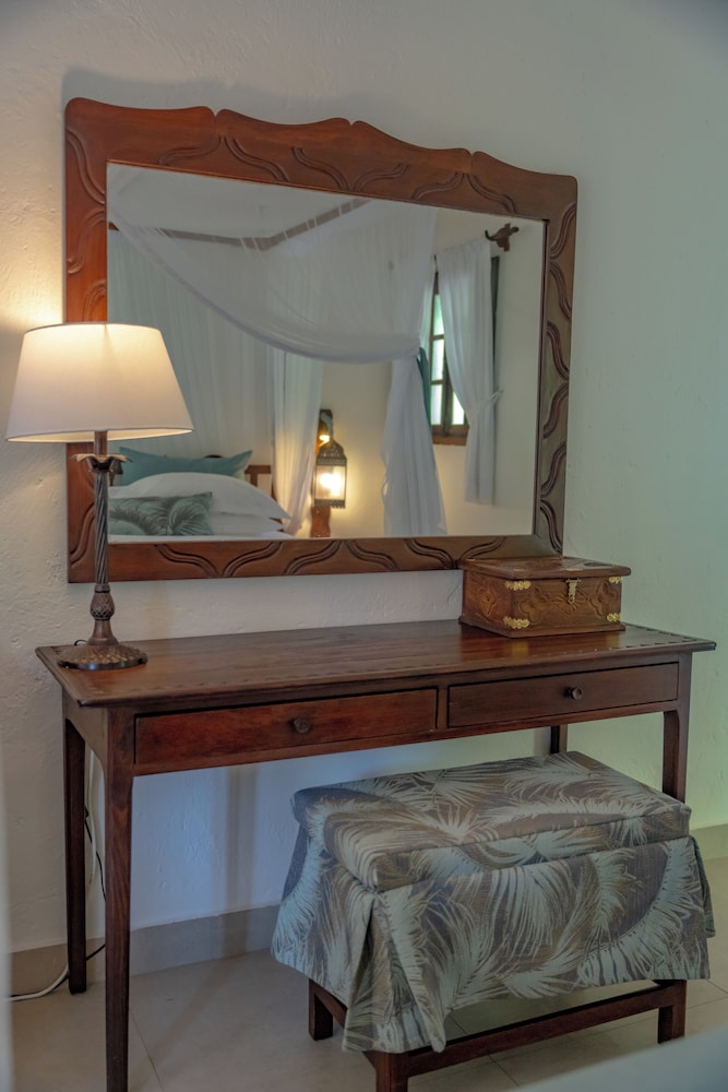 Breezes Beach Club & Spa – Half Board — Hotel rooms in Dongwe, Zanzibar South