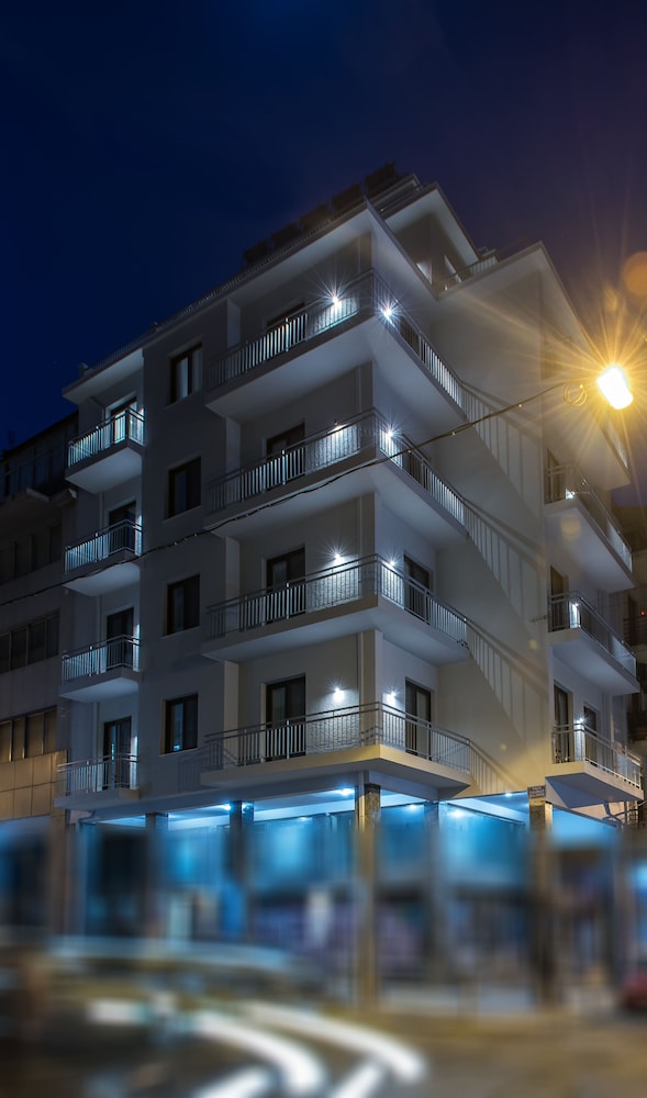 Spot Apart — Hotel building in Athens, Attica