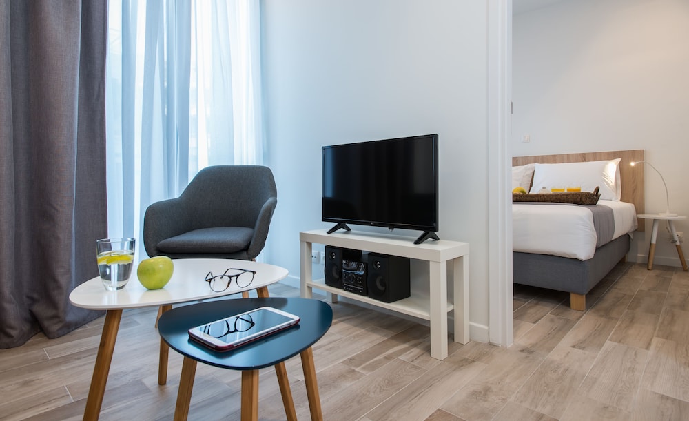 Spot Apart — Hotel rooms in Athens, Attica