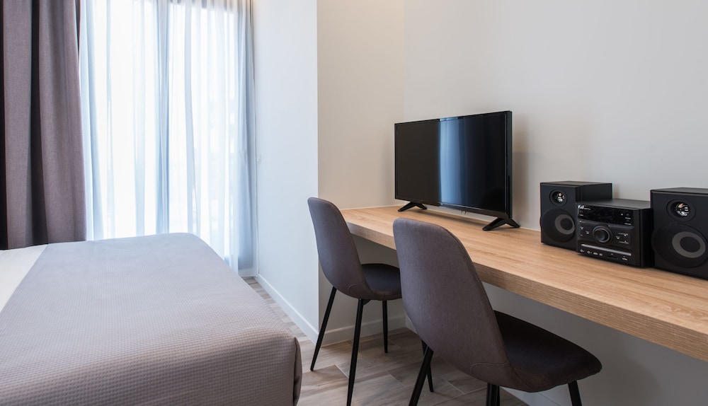 Spot Apart — Hotel rooms in Athens, Attica