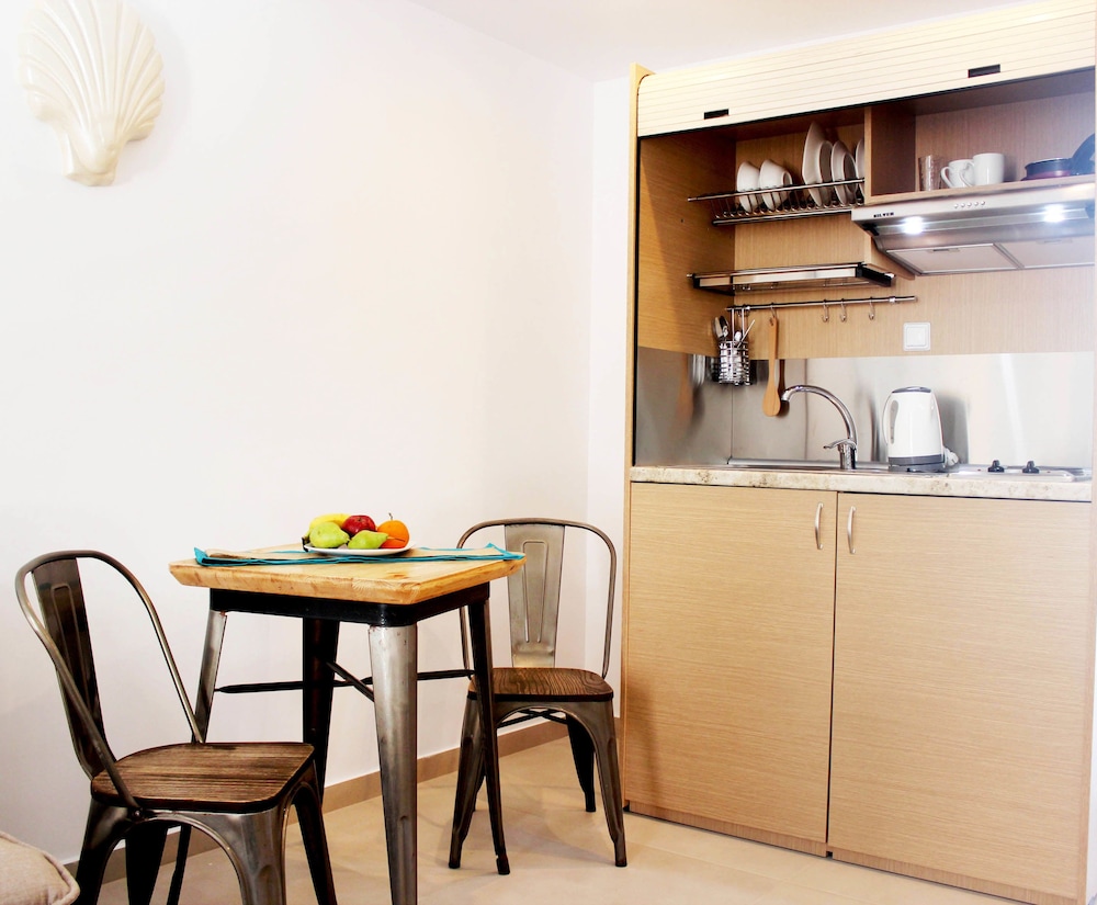 Bivalvia Beach Plus — Hotel rooms in Faliraki, South Aegean