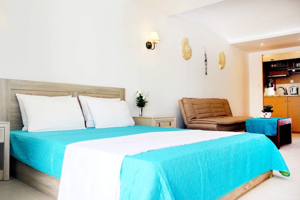 Bivalvia Beach Plus — Hotel rooms in Faliraki, South Aegean