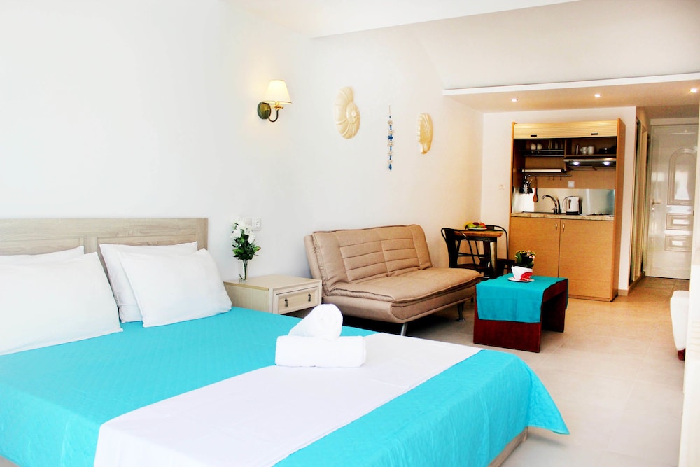 Bivalvia Beach Plus — Hotel rooms in Faliraki, South Aegean