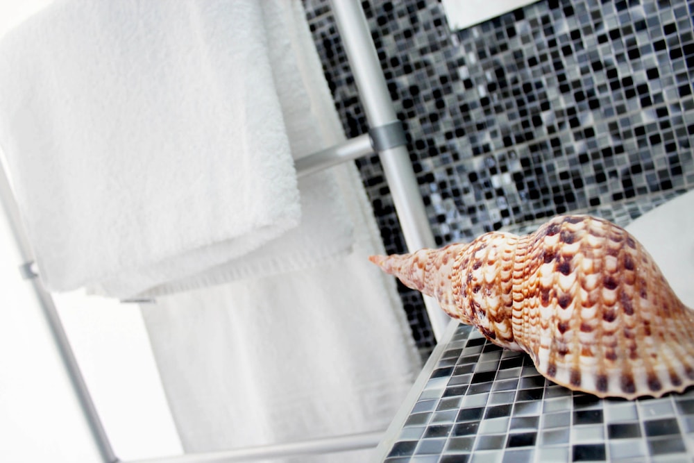 Bivalvia Beach Plus — Hotel rooms in Faliraki, South Aegean