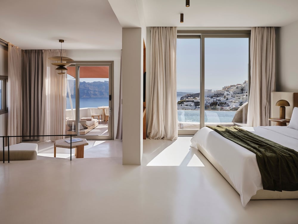 Andronis Luxury Suites — Hotel rooms in Oia, South Aegean