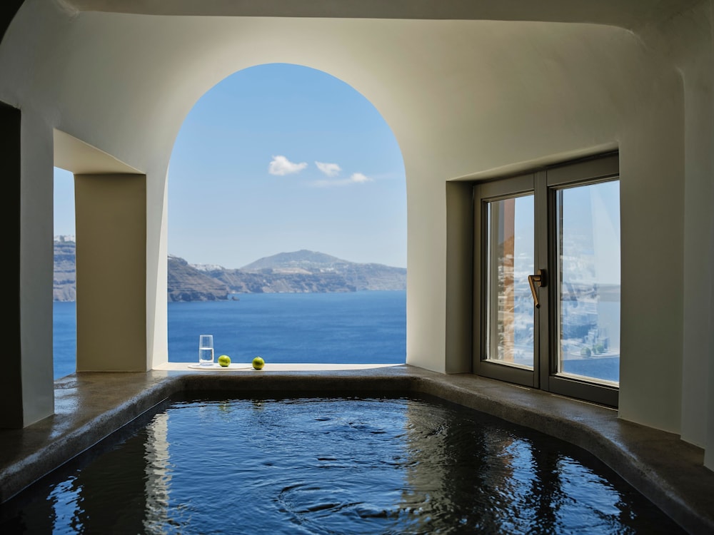 Andronis Luxury Suites — Hotel rooms in Oia, South Aegean