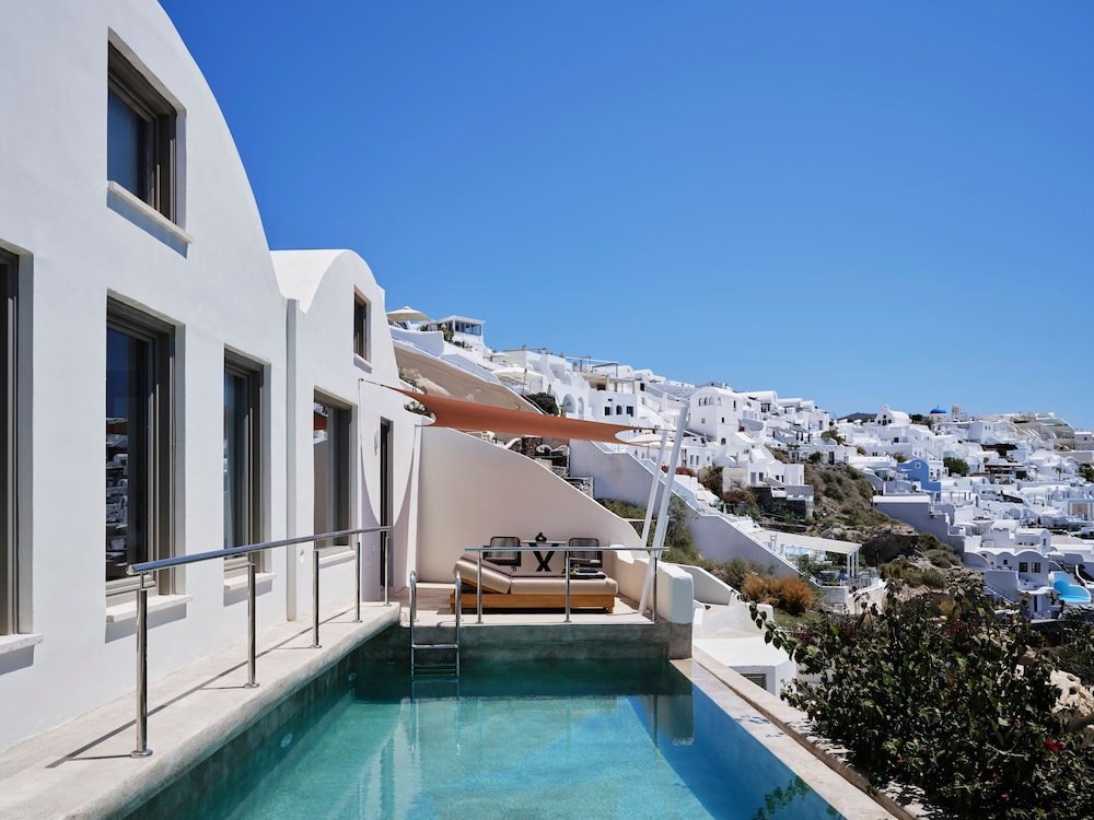 Andronis Luxury Suites — Main photo in Oia, South Aegean