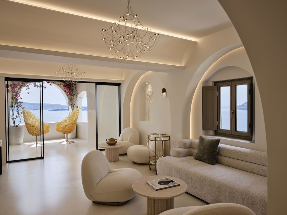 Andronis Luxury Suites — Hotel rooms in Oia, South Aegean