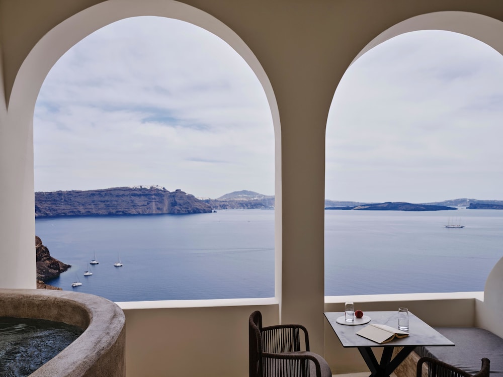 Andronis Luxury Suites — Hotel rooms in Oia, South Aegean