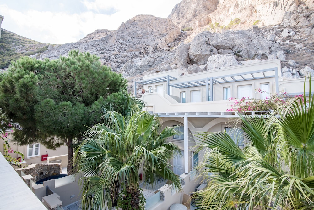 Hotel Antinea Suites & SPA — Hotel building in Kamari, South Aegean
