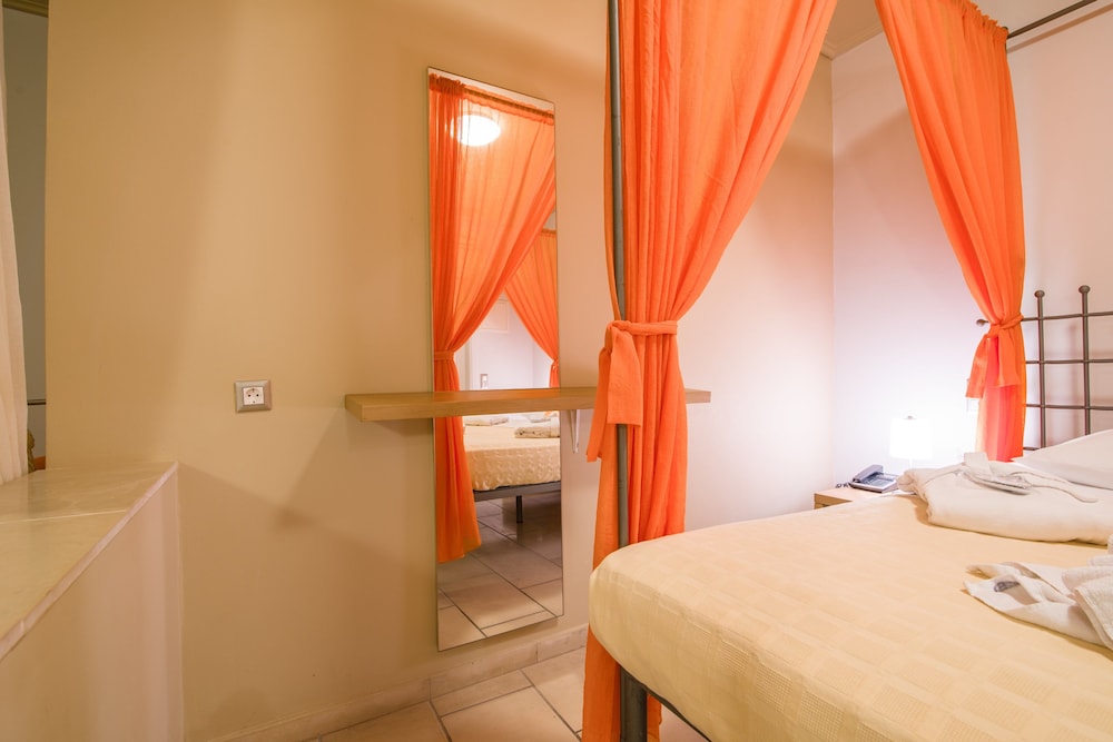 Hotel Antinea Suites & SPA — Hotel rooms in Kamari, South Aegean