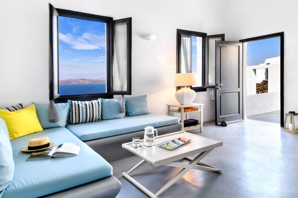 Grand Ambassador Santorini Hotel — Hotel rooms in Akrotiri, South Aegean