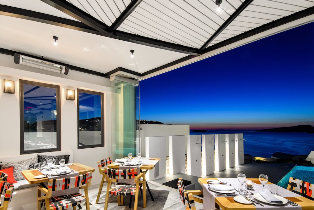 Grand Ambassador Santorini Hotel — Restaurant & bars in Akrotiri, South Aegean