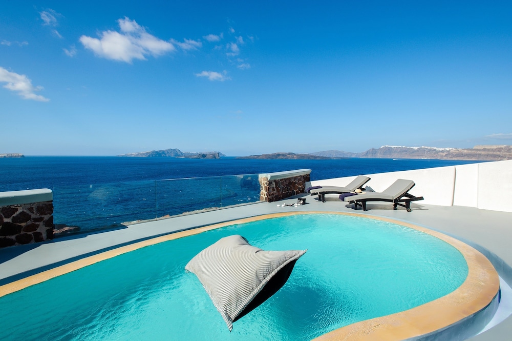 Grand Ambassador Santorini Hotel — Swimming pool in Akrotiri, South Aegean