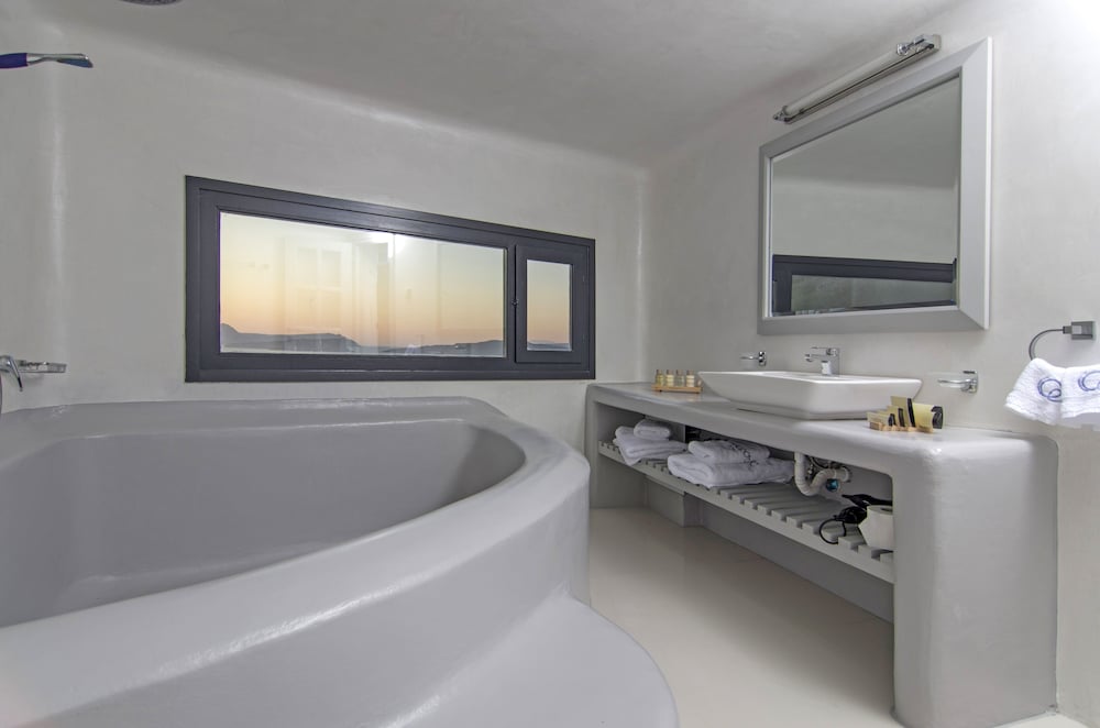 Grand Ambassador Santorini Hotel — Hotel rooms in Akrotiri, South Aegean