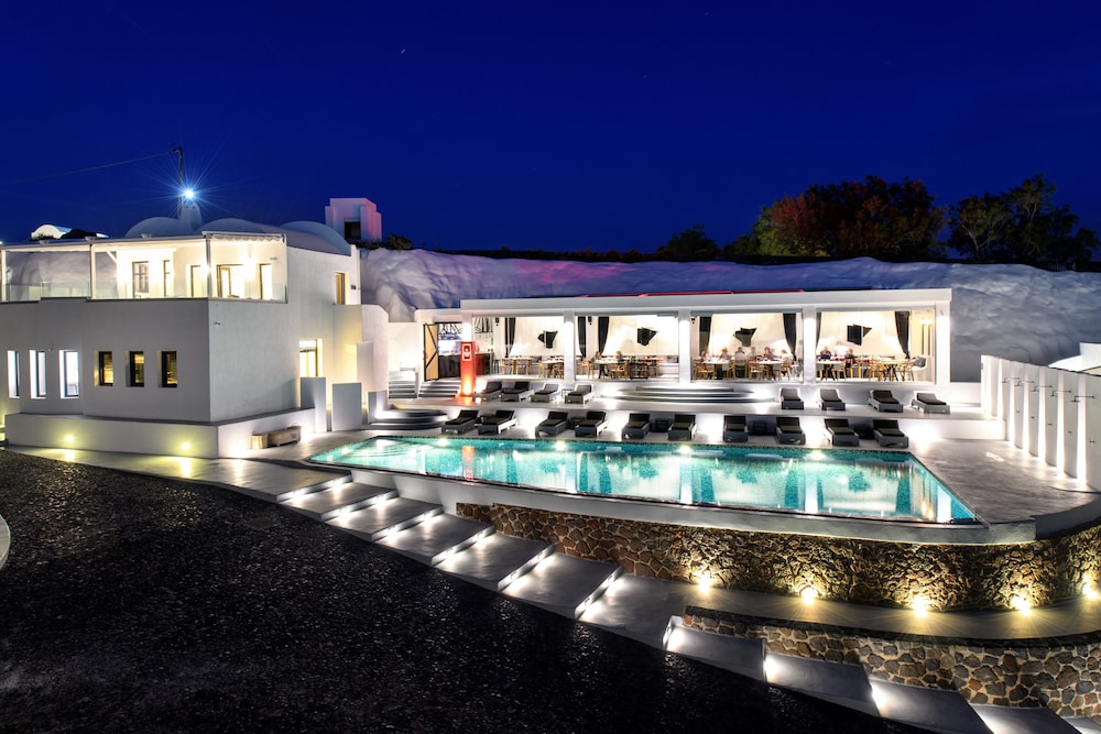 Grand Ambassador Santorini Hotel — Swimming pool in Akrotiri, South Aegean
