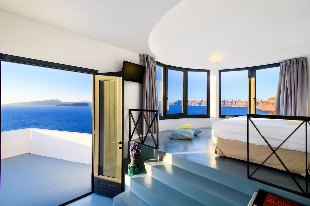 Grand Ambassador Santorini Hotel — Hotel rooms in Akrotiri, South Aegean