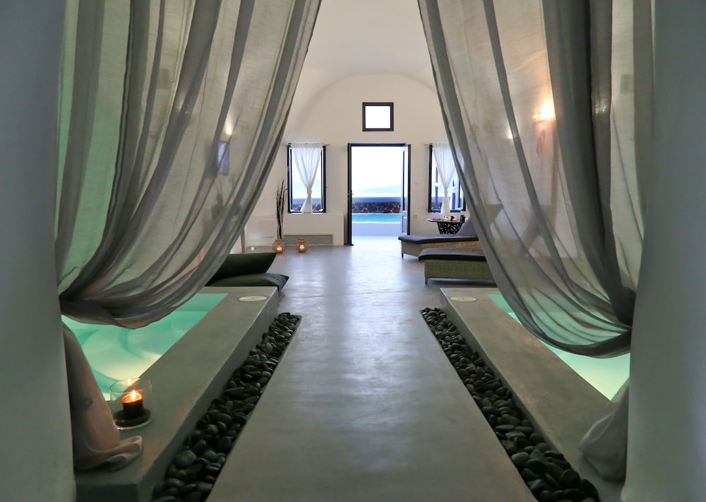 Grand Ambassador Santorini Hotel — Spa in Akrotiri, South Aegean
