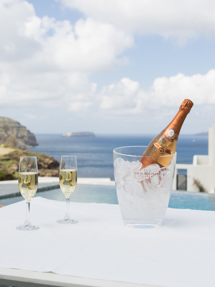 Grand Ambassador Santorini Hotel — Restaurant & bars in Akrotiri, South Aegean
