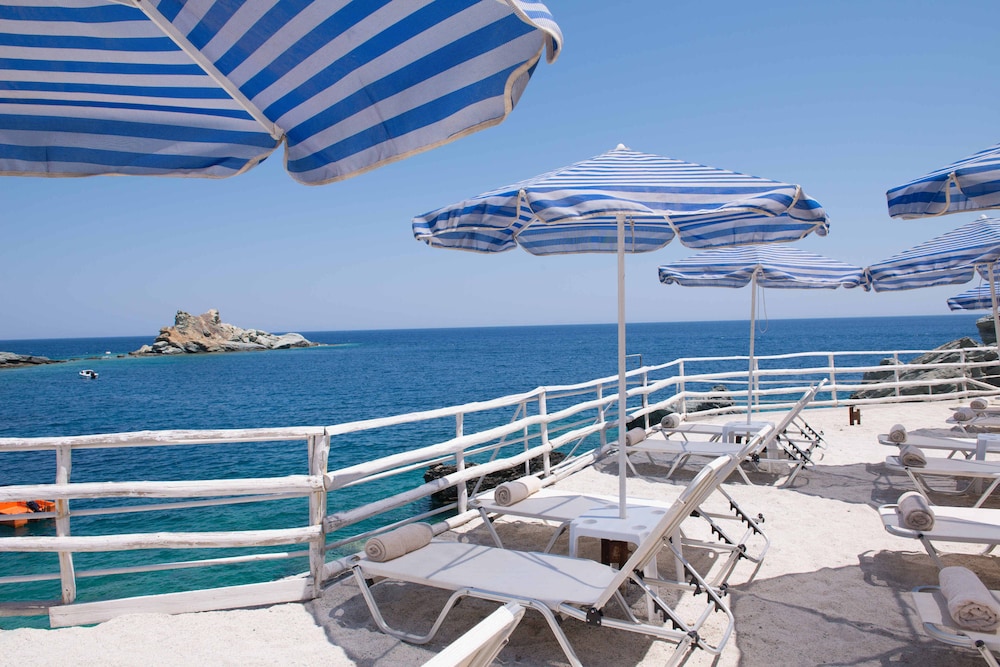 Athina Palace Resort & Spa — Beach in Lygaria