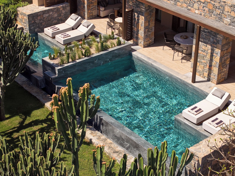 Daios Cove — Swimming pool in Ammoudara (Agios Nikolaos)