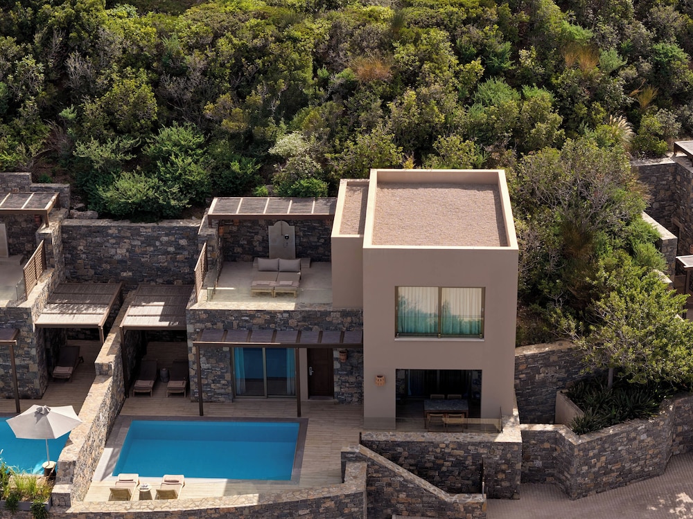 Daios Cove — Hotel building in Ammoudara (Agios Nikolaos)