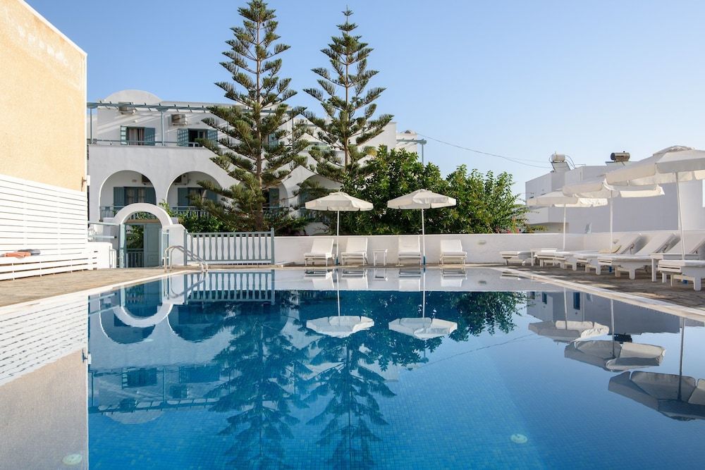 Iris Boutique Hotel image