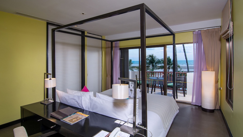 APSARA Beachfront Resort and Villa — Hotel rooms in Khao Lak, Phang Nga