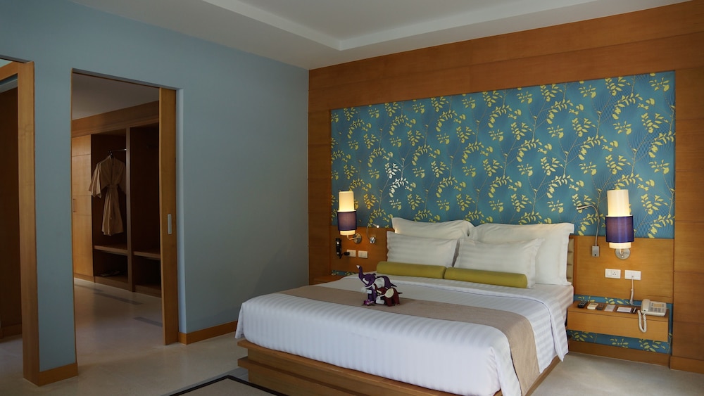 APSARA Beachfront Resort and Villa — Hotel rooms in Khao Lak, Phang Nga