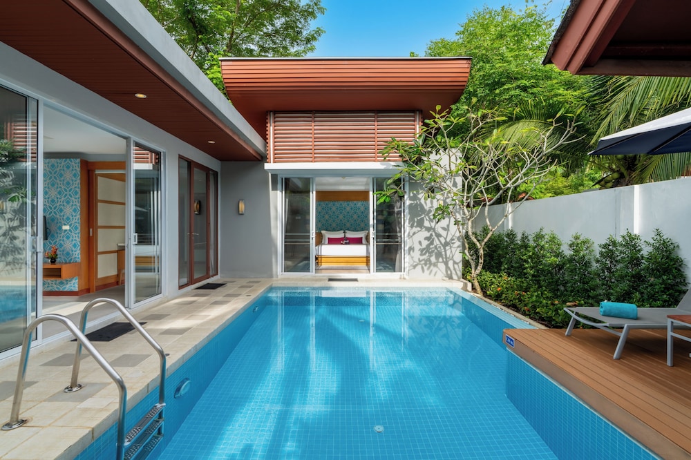 APSARA Beachfront Resort and Villa — Swimming pool in Khao Lak, Phang Nga