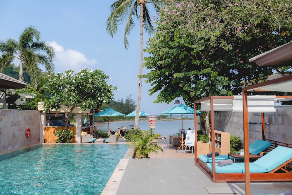 Avani+ Vacation Club Samui — Swimming pool in Taling Ngam, Surat Thani