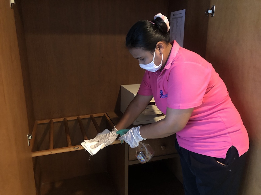 Jiraporn Hill Resort — Hotel rooms in Patong Beach, Phuket Province