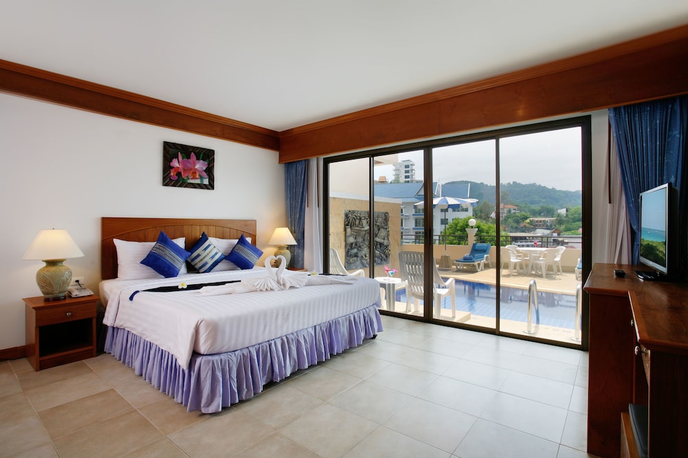 Jiraporn Hill Resort — Hotel rooms in Patong Beach, Phuket Province