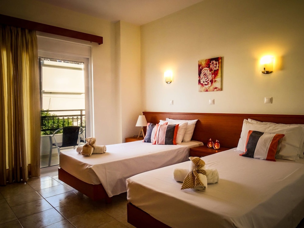 Tsambikos Apts — Hotel rooms in Faliraki, South Aegean